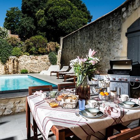 La Maison De Livia, Gite, Chambres Et Table D'Hotes, Entre Uzes Et Nimes Sauzet (Gard) Exterior photo